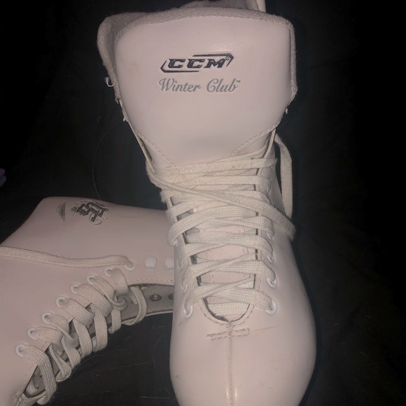 Ice Skates - Picture 4 of 4